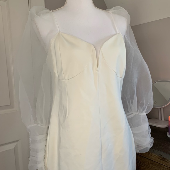NWT! TOPSHOP white dress with sheer long sleeves - Picture 4 of 14